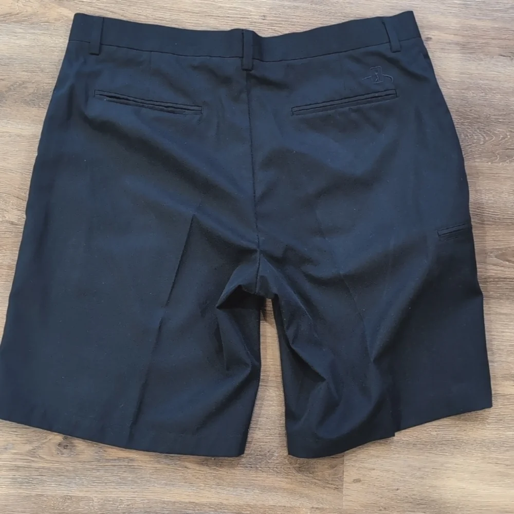 Champion Tour Navy Blue Golf Outdoor Shorts Zip Button w/ Belt Loops. Size 36